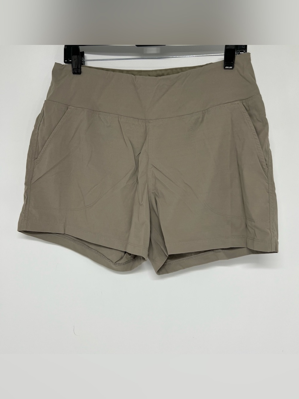 Mountain hardware women’s large shorts